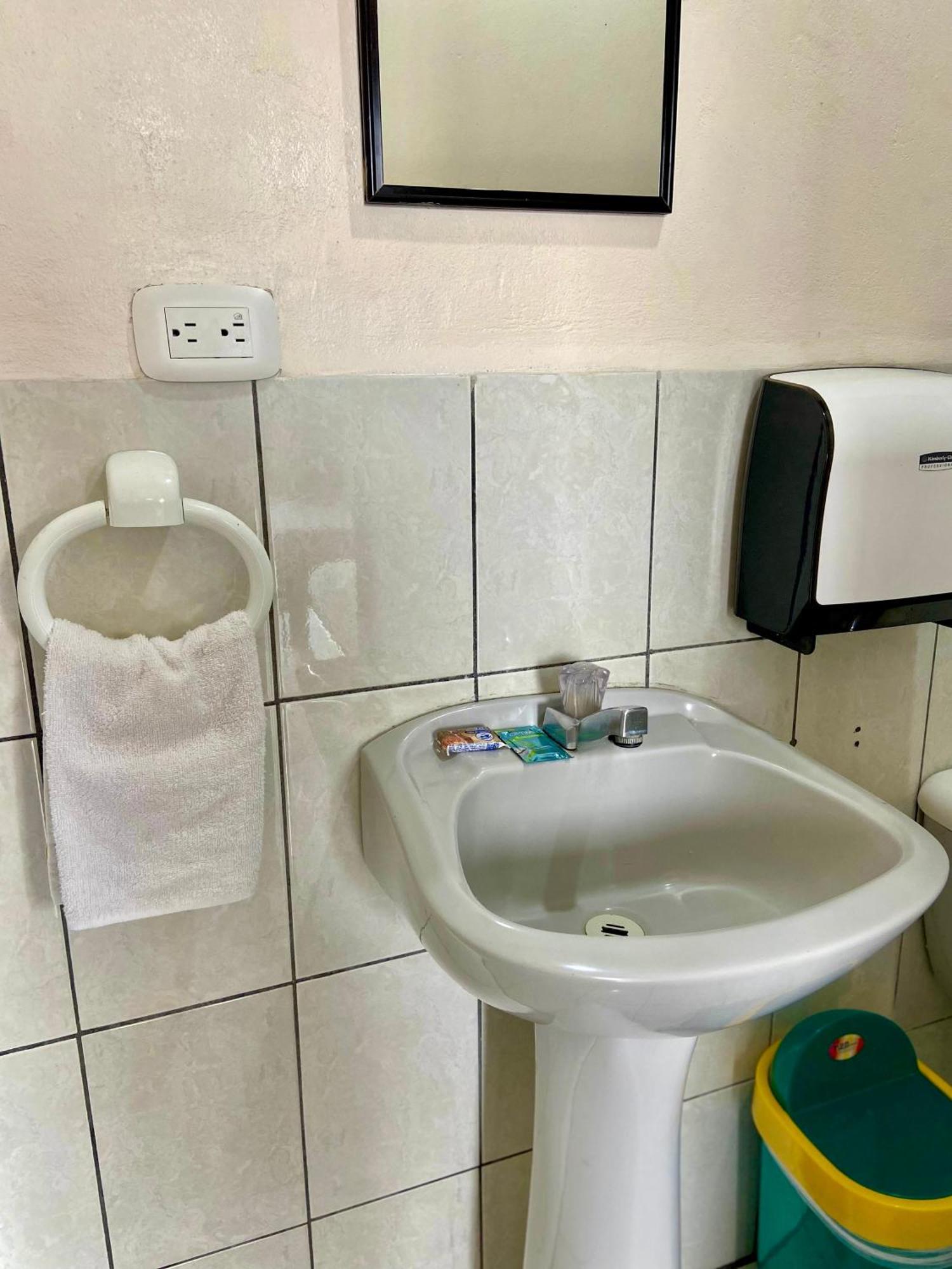 Hotel Costa Del Sol Puerto Limon Zewnętrze zdjęcie