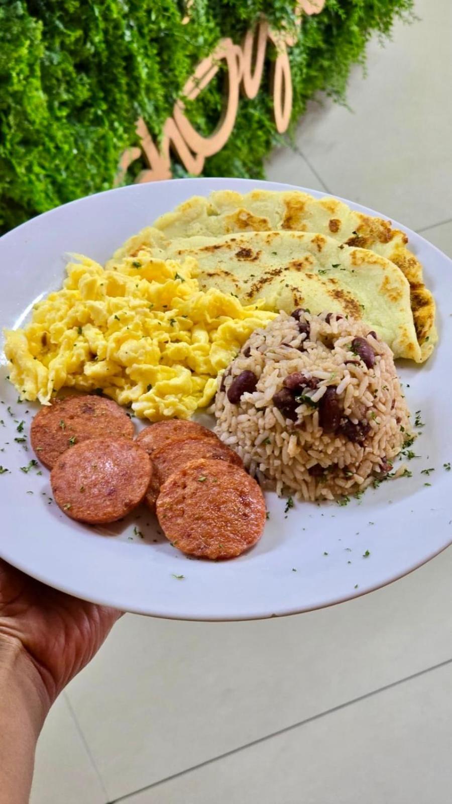 Hotel Costa Del Sol Puerto Limon Zewnętrze zdjęcie